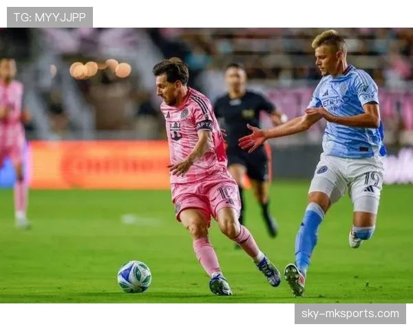 梅西双响建功,强势助球队逆转取胜引热议 梅西双响建功,强势助球队逆转取胜引热议