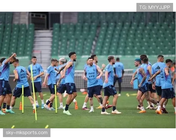 斯卡洛尼与麦卡利斯特联手打造新战术，提升球队竞争力迎接新赛季